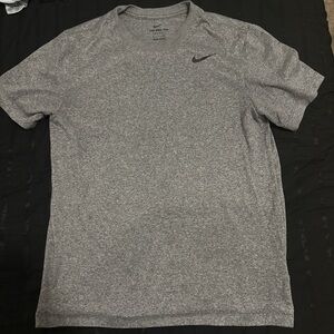 Nike Men's Heather Gray Short Sleeve Tee